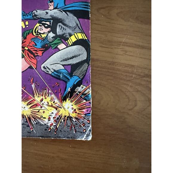 DC Comics, Detective Comics (Batman), #365 & #370 / .12 issues 1967 FAIR VINTAGE - Picture 11 of 16